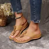 Lässige Schuhe Frauen Keil Sandalen bequeme Ausrutscher-Flip-Flops mit Bogenstützhaus Hausschuhe für den eleganten Sommer