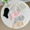 Chaussettes de femmes 1pair respirant ultra mince d'été transparent sexy dentelle en dentelle de soie cristal noir blanc filles élastiques courtes féminines