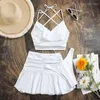Kvinnors badkläder 2024 Sommartrend Kvinnor Swimsuit Solid White 3-Piece Bikini Set Ruffled Flounces With Dress Cover Up Beach Wear