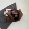 Sacs de femme Hobo Woman Couleur solide Sac de banlieue décontracté Automne et hiver vintage de grande capacité Single Single Retro Handsbags