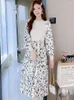 Casual Dresses White Knitted Patchwork Floral Sweater Dress For Ladies Autumn Winter Elegant Home 2024 Korean Fashion Bodycon Robe