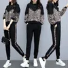 Pantalon de deux pièces pour femmes printemps automne, femelle décontractée Leopard à manches longues T-shirts 2024 Corée des vêtements de mode pantalon coréen tout-match