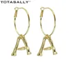 Hoop Huggie Totasally Fashion Golden Eloy AZ 26 Bamboo Initail Earrings Alphabet Ear Pendientes Iniciales Letter1023423