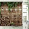Cortinas de chuveiro rústico Porta de celeiro de madeira na fazenda de pedra imagem vintage desgin rural arquitetura rural de tecido decoração de banheiro 240423