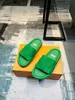 9Model Designer Soft Home Slippers Couple Summer luxurious Indoor Skid Proof Bathroom Slippers Sandals Hotel Solid Color Men Flip Flops Flat Shoes Size 4-12
