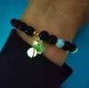 Perlenstränge leuchten in den dunklen Frauen Armband Fluoreszenz elastischer Schmuck Mode Kreativität Luminöse Männer Charme Naturstein B9124638