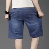 Mężczyźni dżinsowe szorty męskie lato z guzikami muchy muchy proste nogi solidny kolor krótkie spodnie do streetwearu 240422