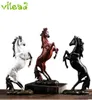Vilead Modern Europe Style Statua konia do biura Dekoracja Dekoracji Dekoracji Figurki koni dekoracyjne akcesoria domowe ornament T2005754452