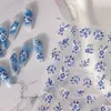 Autocollant à ongles gravés en acrylique Holographi Blue Flowers Gold Line Selfadhesive Transfert Sliders Wrapures Manucures Foils Z0661 240430