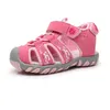 Ulknn Girls Summer Beach Sandaler Girls Casual Kids Shoe Stängt tå Sport Sandaler för flickor Soft Baby Toddler Roman Shoes 240416