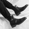 Stiefel 2024 Mode Männer spitzer Zehen hochwertiger Ledermetall Reißverschluss formelle Schuhe für Männer