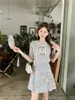 Sukienki robocze Dziewczyno Chiński styl garnitur damski letni haftowa guzika T-shirt z plisowaną spódnicą w wysokim pasku