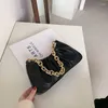 Umhängetaschen Goldenes Ketten Design für Frauen kleine Baguette -Handtasche hochwertige Pu Leder Hand Damen Retro Retro