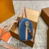 Louls Vutt 24ss épaule à bandoulière Bagure d'oreiller en denim pour femmes concepteur crossbody keepall sac à main sac à main sac de sac féminin luxe