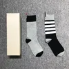 Chaussettes masculines mode hommes femmes coton rayures blanches décontractées tube moyen hip hop