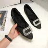 Lässige Schuhe Strassschnalle Fell Wohnungen Frauen zeigten Zeh warme Plüsch -Ladungsfuge weibliche Flachheel -Nerz Moccasins Winter Big Size 42