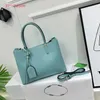 Trójkąt mody pod pachami Crescent Moon Bag luksus skórzany krzyżowy body 10a designerskie torby losowe pradhandbag dhgate dzieci