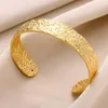 Bangle Classic Wrinkle Texture Openning armband voor vrouwen prachtige manchet Gold kleur roestvrijstalen hand ornament cadeau