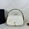 NOVO designer Voltaore Bolsa Mini meia-lua Bolsa Crossbody Bolsa Moda Bolsa de ombro de luxo Mini Le Cassander Tote Saco de compras feminino clássico 240501