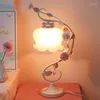 Tafellampen zoete en romantische roos idyllische prinses ijzeren lamp voor slaapkamerbed huisdecoratie artistieke nacht
