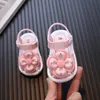 Summer Flowers Pvc Children Sandals Princess Anti Slip Toddler Kids Beach Shoet Button Baby Baby Baby Flat 240425