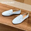 Lässige Schuhe Qihuiying weicher Kinder Wildleder flaches Doudou handgefertigtes Slip-Ons-Rundbezüge Clogs Maultiere Flat Massive Sapato Feminino