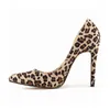 Chaussures habillées Femmes Pumps Sexy Leopard Flock Point Toe Classic Classic 11cm Velvet Leather High Heels Stietto Lady Spring Farty Wedding