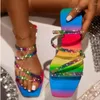 Kapcie 2024 Modele eksplozji letniej Rysowy Rainbow Sandały Piękne żeńskie buty na plaży na zewnątrz moda