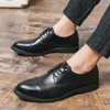 Chaussures décontractées Zapatos de Hombre Mode extérieure Mandards en cuir authentiques pour hommes Italien Mark Wedding Flats