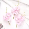 Fleurs décoratives 5 / 10pcs de broderie de soie en soie artificielle bricolage Boîte de bonbons de Noël décoration de la maison de la mariée