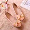 Zapatos casuales Snurulan Candy Candy Color redondeo de puntas redondas Damas de cuero japoneses Broknot Single Shine Ballerinas