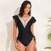 Frauen Badebekleidung 2024 Weiß schwarzer Kontrast Ein Stück Badeanzug Deep V Hals Rüschen Mesh Patchwork Platte Draw String Strandanzüge.