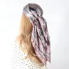 Seidenschal -Scarftop -Kopfwaffen für Frauen Vintage Four Seasons Haare 9090 cm Hijab Foulard Iuxe Bandana Femme Headscarf 240430