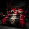 8 pezzi di seta di seta rossa nera di lusso e cotone egiziano set di biancheria da letto chic ricami chic patchwork piumino cover foglio foglio foglio di cuscinetti 240415