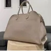 El diseñador de la fila Bolso de mano de mujer Bolsas de lujo de gran capacidad para hombres Bolso de hombro de hombro plano de cuero cerrado Bolso de hombro