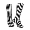 Vrouwensokken Verticale gestreepte kousen Zwart en wit bedrukt Kawaii Autumn Non-Slip Unisex Skateboard Soft
