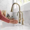 Waschbecken Wasserhähne herkömmlicher Getränkearmatur im Champagner -Bronze -RO -System kompatibler 360 Schwenkspot -Einzelhebelgriffluftspalt enthalten