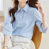 女性用ブラウスQoerlin Blue White Shirts olターンダウンハーフスリーブレース刺繍ホローソリッドオフィスレディースエレガントなブラウストップス