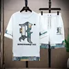 2024 Summer Mens Sets Fashion coreano a due pezzi set da pista da uomo di tendenza abbigliamento joggers th shirtshorts outfit 240426