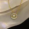 Colliers pendants One Piece Fashion Exquis Sun Moon Moon Star Géométrie incravée de Zircon Copper Golden Color Collier Femme Femme Cadeau quotidien