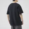 Black Short American T-shirt Summer Color Color Niche Design avec Patchwork top à manches plissé pour le t-shirt pour hommes