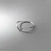 Cluster Anneaux S925 Silver Japanese Corée édition simple Single Single Ring en forme de diamant en forme de V Smy Summer J7083