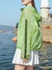 Kvinnors jackor bzvw kvinnor koreansk version lätt mid längd ren solskyddsmedel kläder huva kontrasterande färger jacka sommar 2024