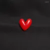 Broszki Kreatywny czerwony serc kształt dla miłośników pary prezent romantyczna miłość żywica mini dekoracyjne szpilki lapowe akcesoria ubrania