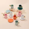 Tazze di tazze di lusso e manico rotondo in oro a tazze di caffè in ceramica creativa set di amanti regalo espresso