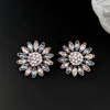 Bengelen kroonluchter strass flower oorbellen voor vrouwen mode vintage stud oorbellen temperament persoonlijkheidsontwerp sense statement sieraden