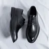 Zapatos casuales de primavera y otoño estilo británico de estilo oscuro todo lo simple de gran tamaño de gran tamaño