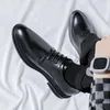 Lässige Schuhe Herren Frühling und Herbst Britisch -Stil dunkle Freizeit alles einfache große Leder -Leder