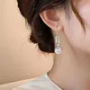 Dangle Kronleuchter koreanischer exquisiter Imitation Perlleibsel -Ohrring für Frauen glänzend Zirkon Blumenblatt Lange Ohrlinie Geometrischer Ohrringschmuck