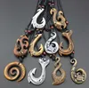 Bijoux de mode entiers 10 pcs mixtes bijoux hawaïens à main imitation sculptée pêche à l'os crochet collier collier amulette MN6762965